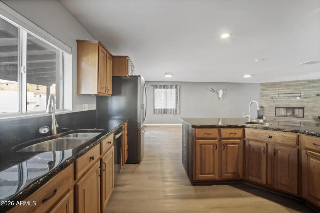 Real Estate Picture 29