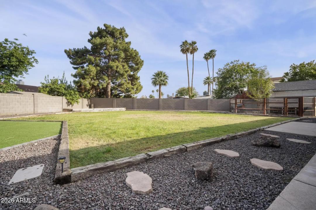 Real Estate Picture 40