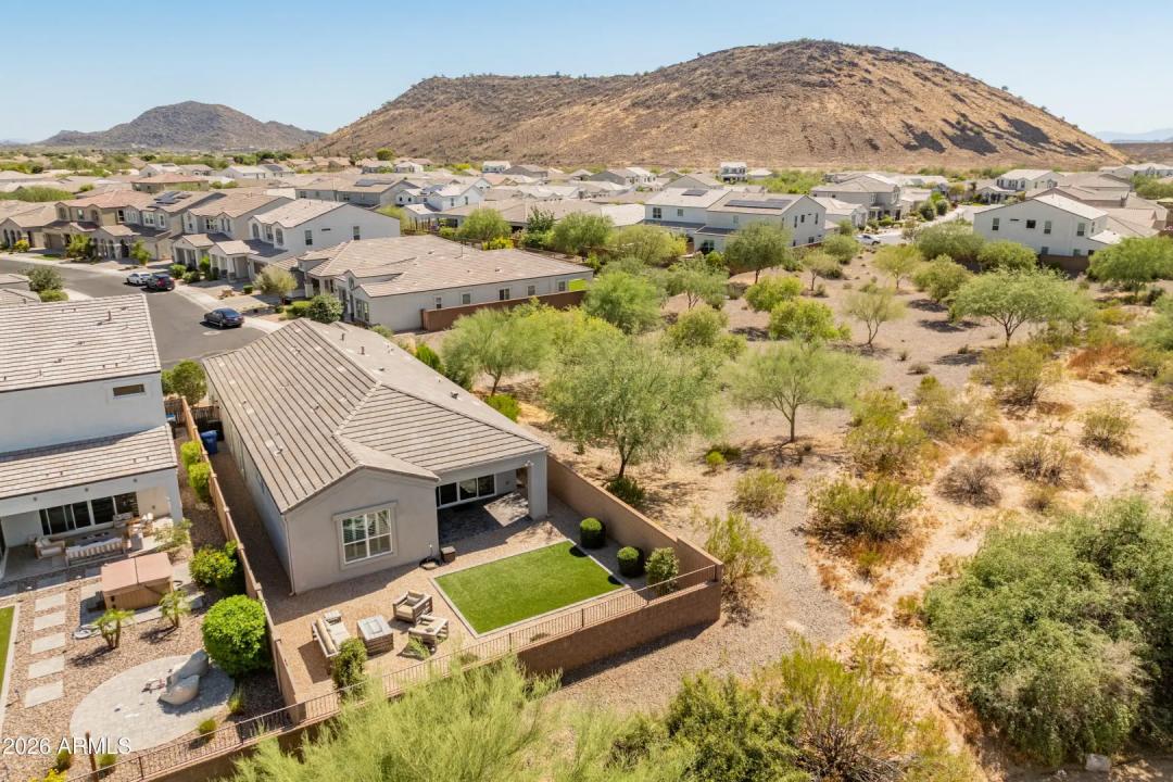 Real Estate Picture 32