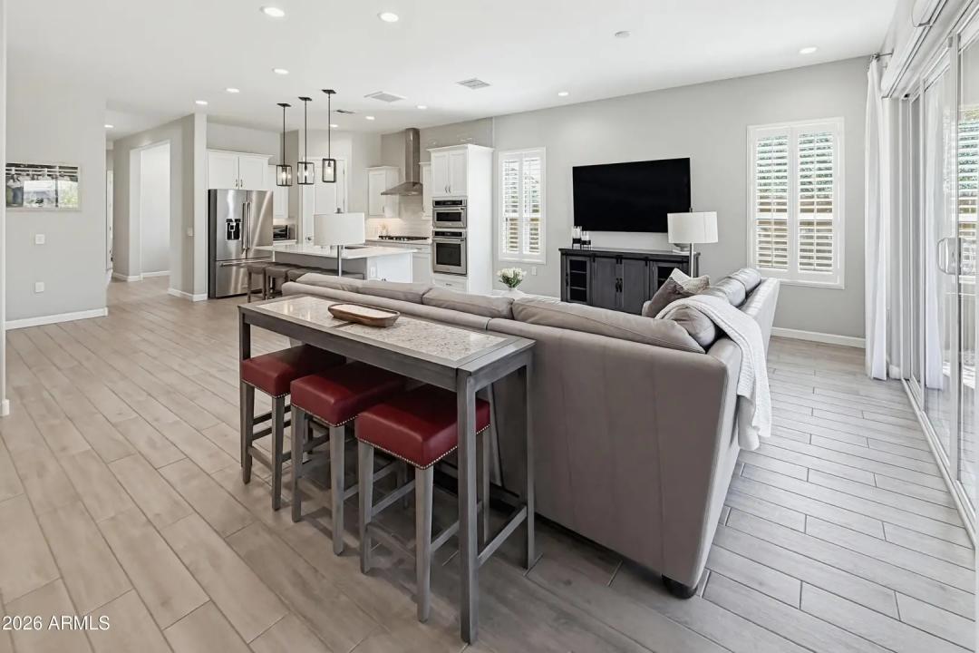 Real Estate Picture 34
