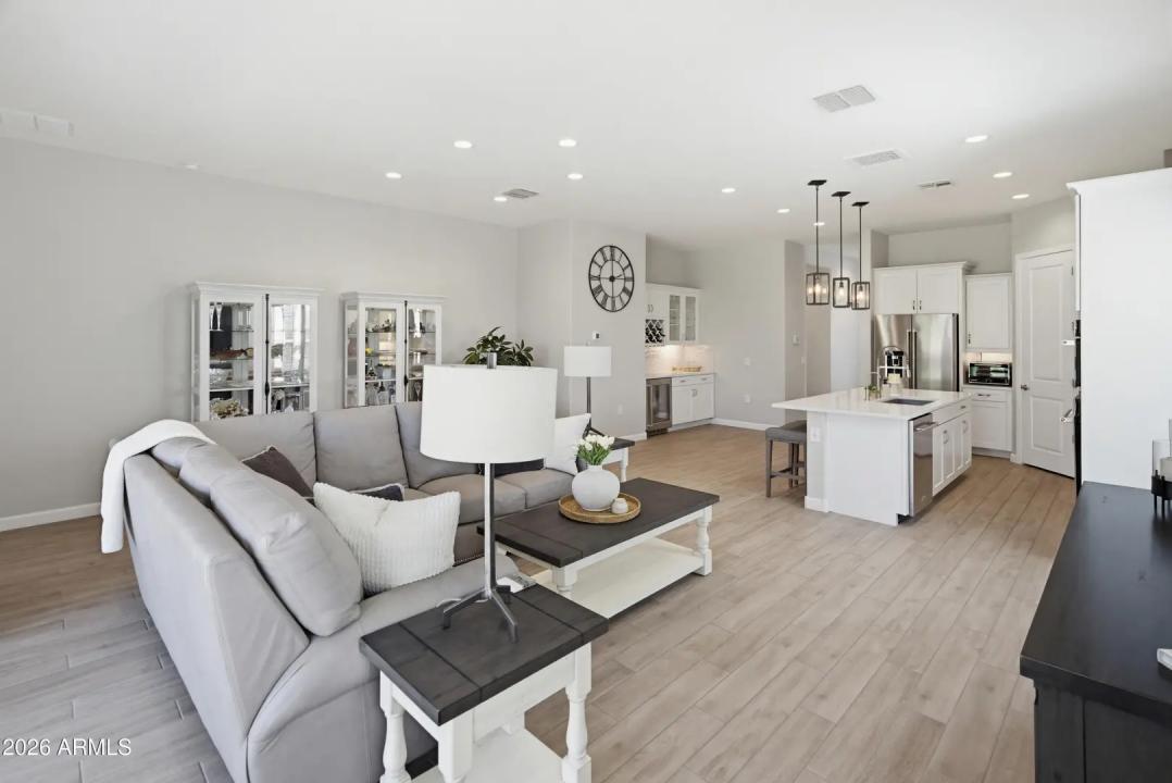 Real Estate Picture 36