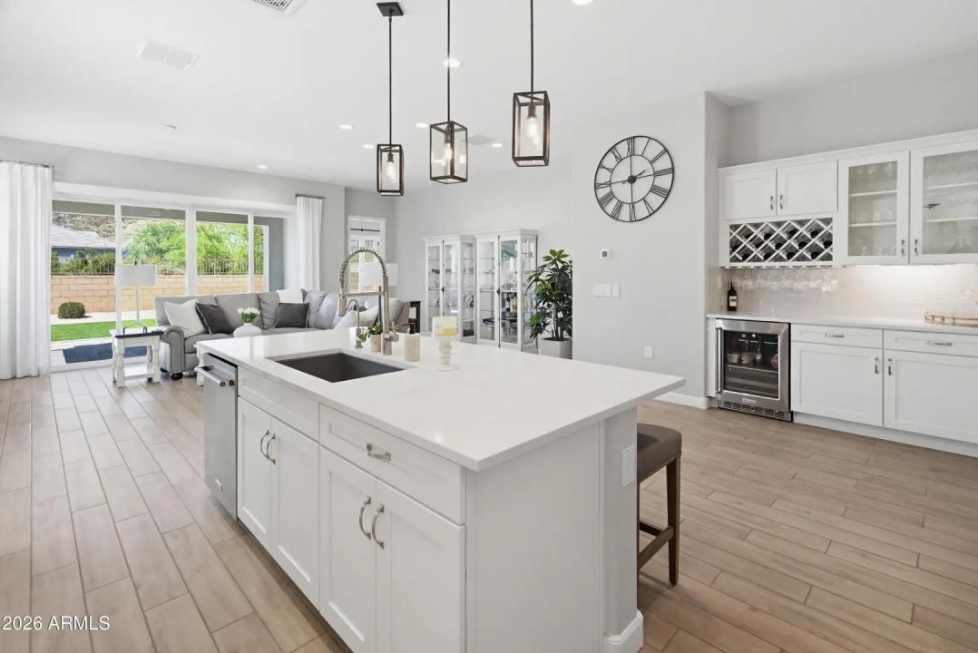 Real Estate Picture 40