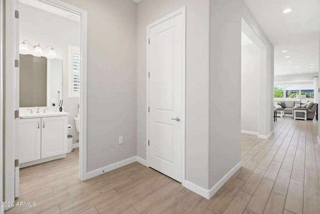 Real Estate Picture 42