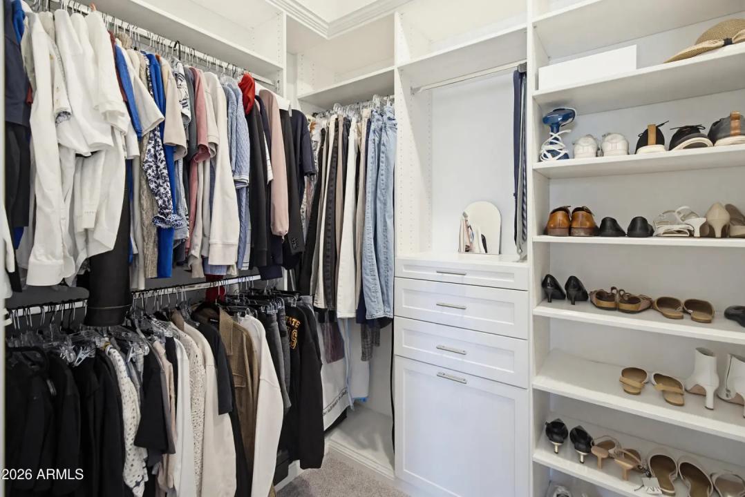 Real Estate Picture 14