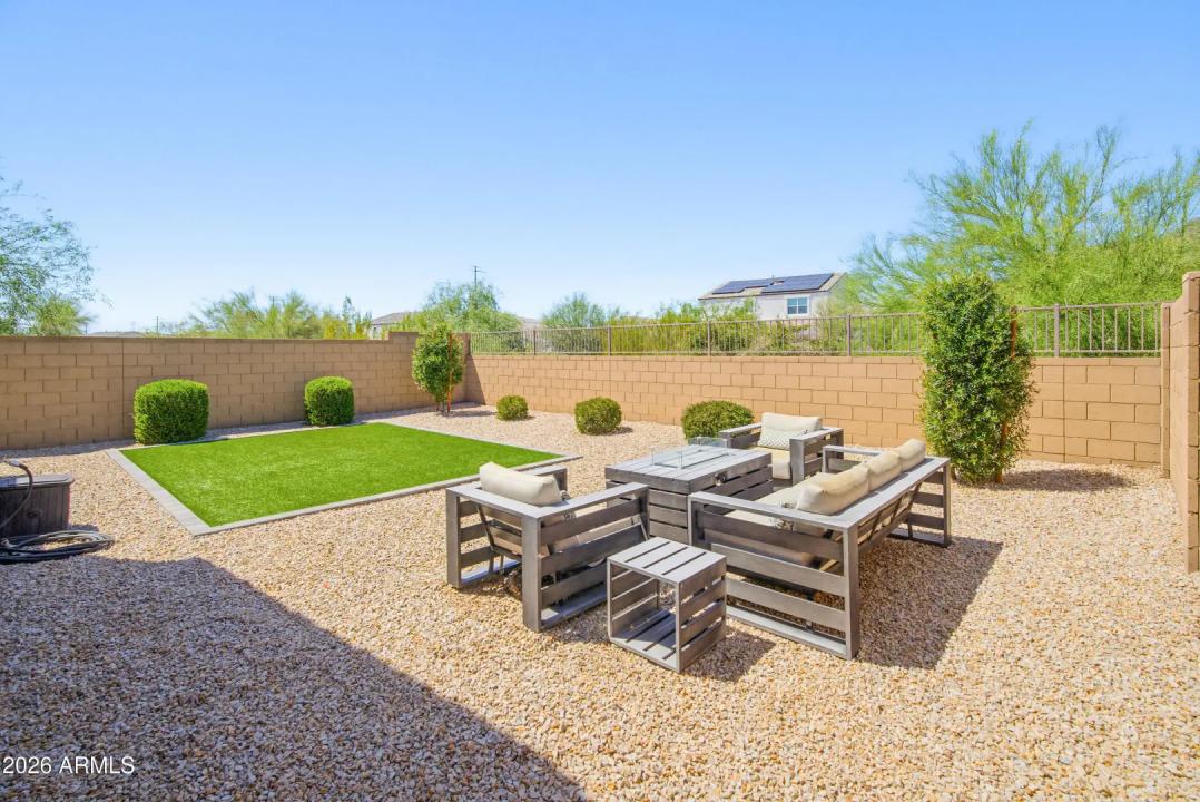 Real Estate Picture 24