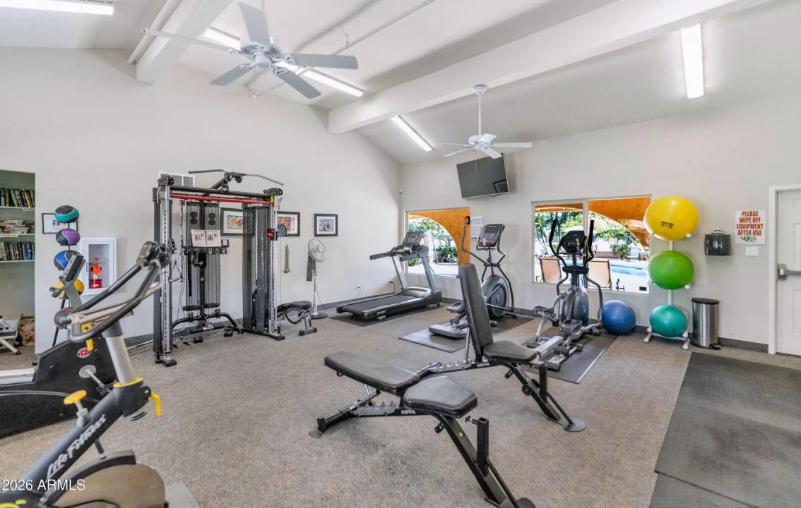 Real Estate Picture 30