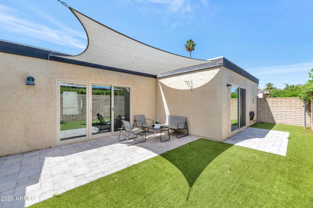 Real Estate Picture 25