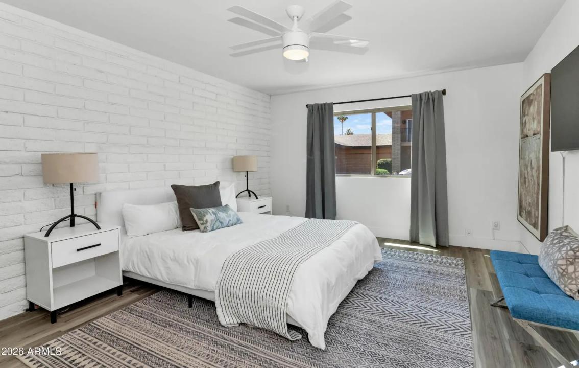 Real Estate Picture 21