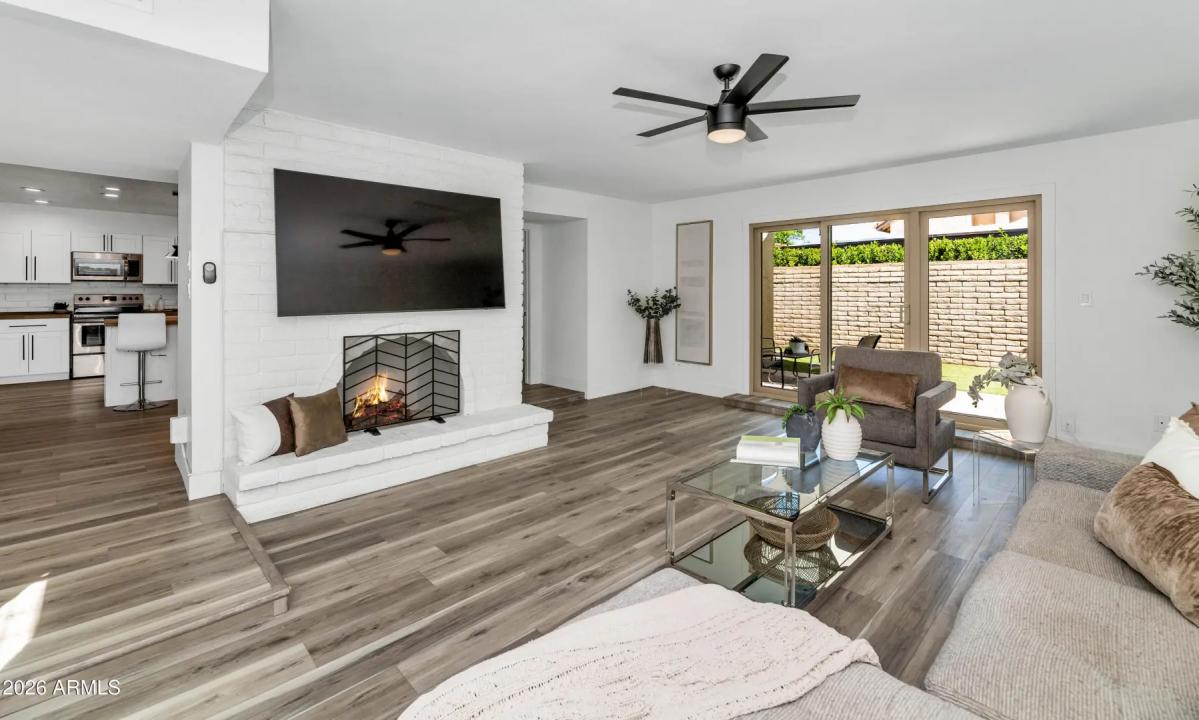 Real Estate Picture 6