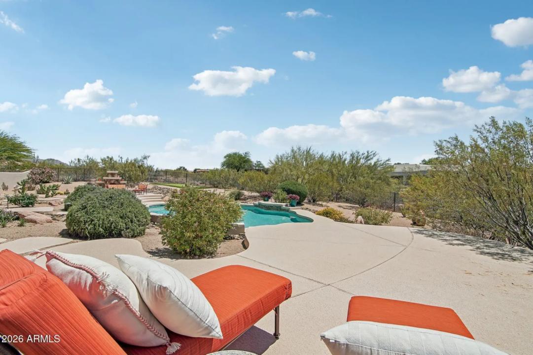 Real Estate Picture 37