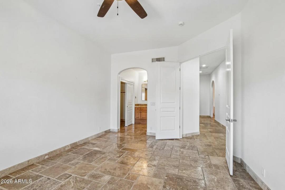 Real Estate Picture 23