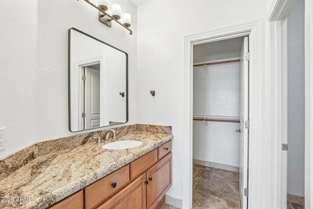 Real Estate Picture 29