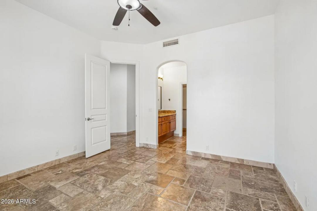 Real Estate Picture 26