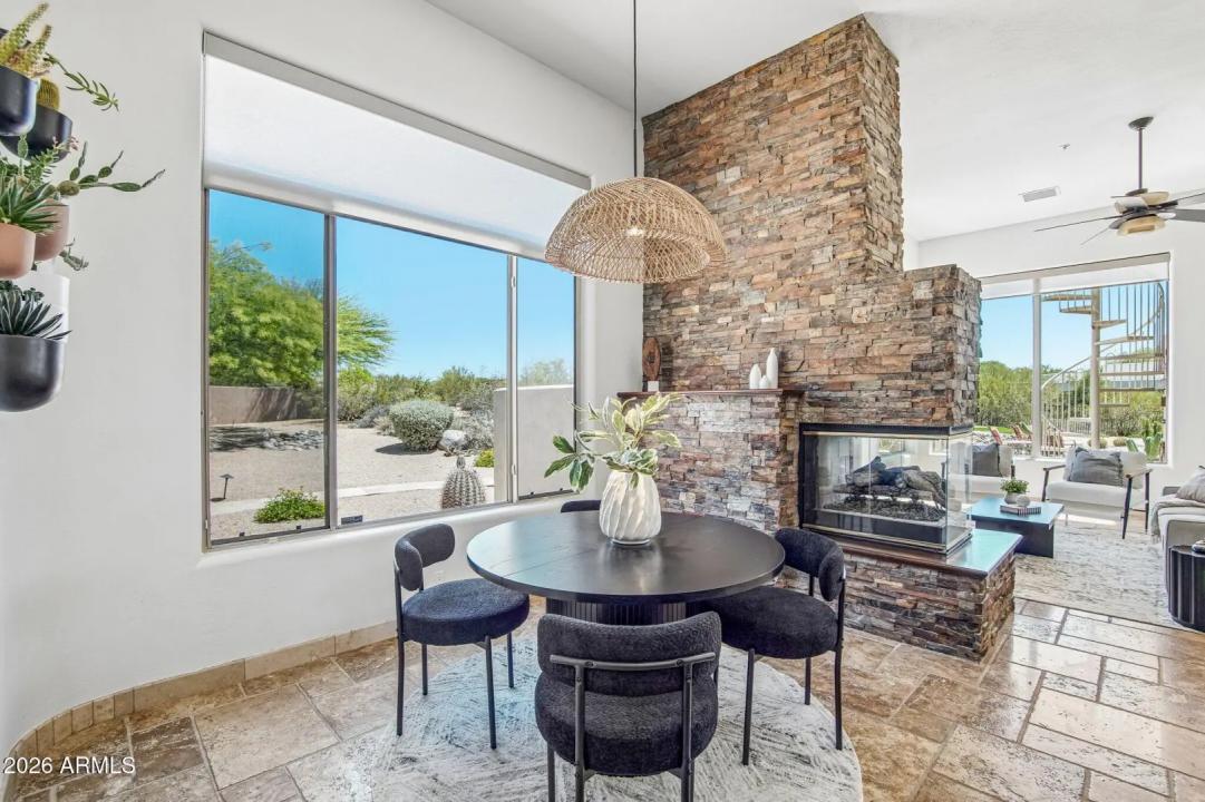 Real Estate Picture 11