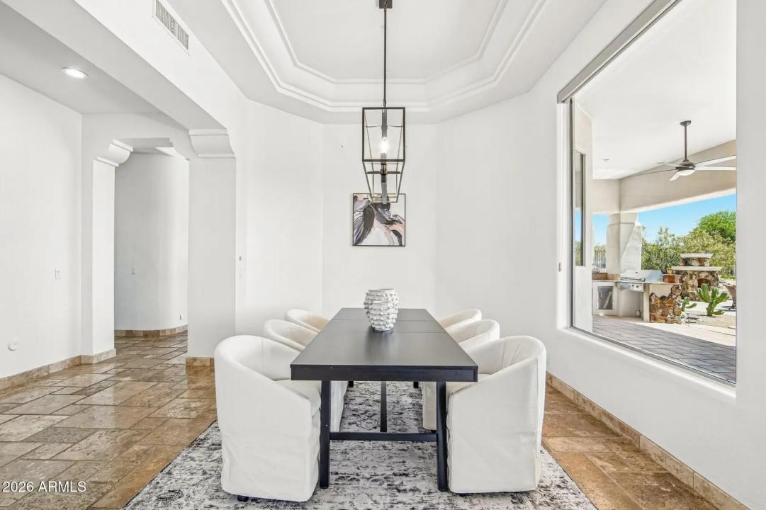 Real Estate Picture 7