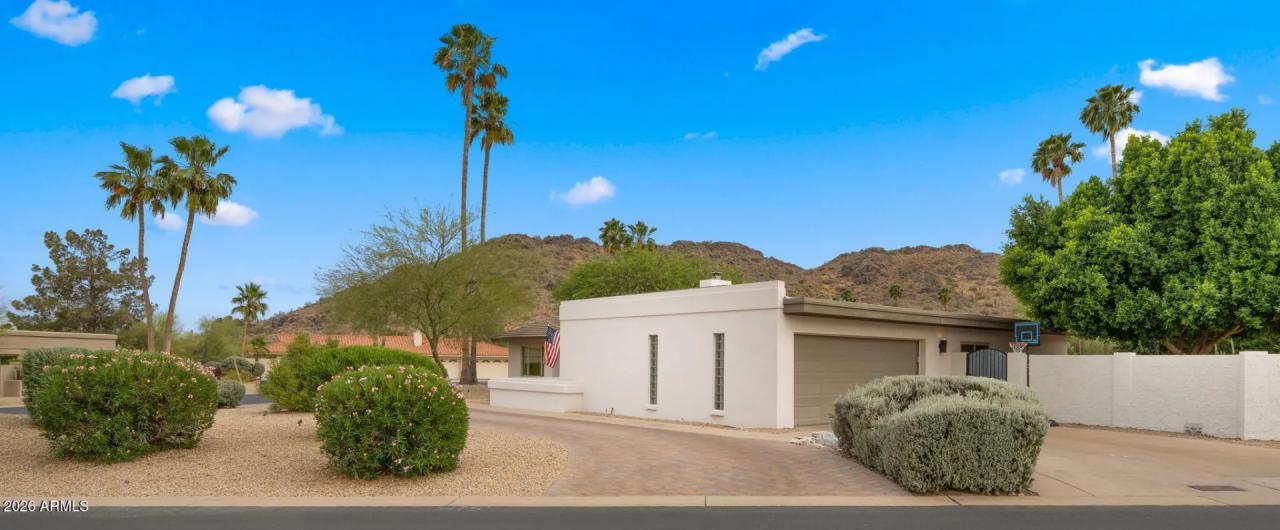 Real Estate Picture 4