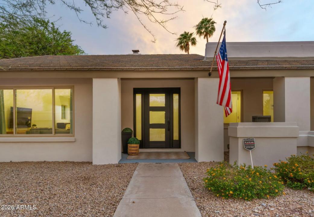 Real Estate Picture 8