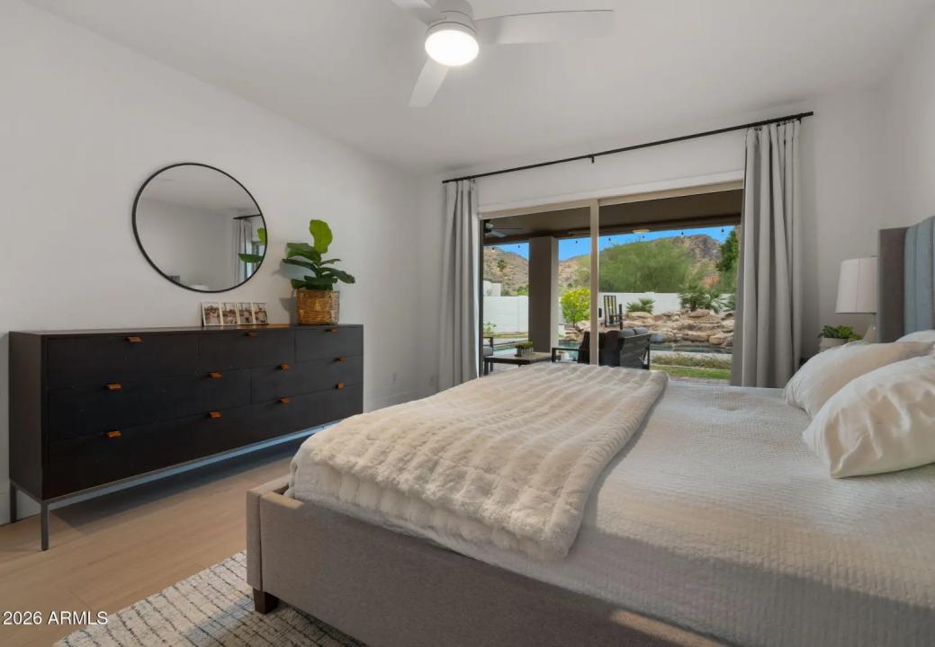Real Estate Picture 21