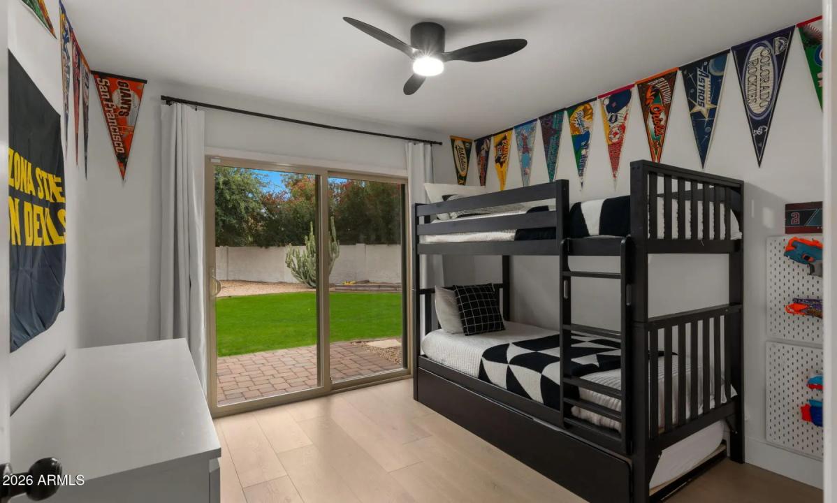 Real Estate Picture 34