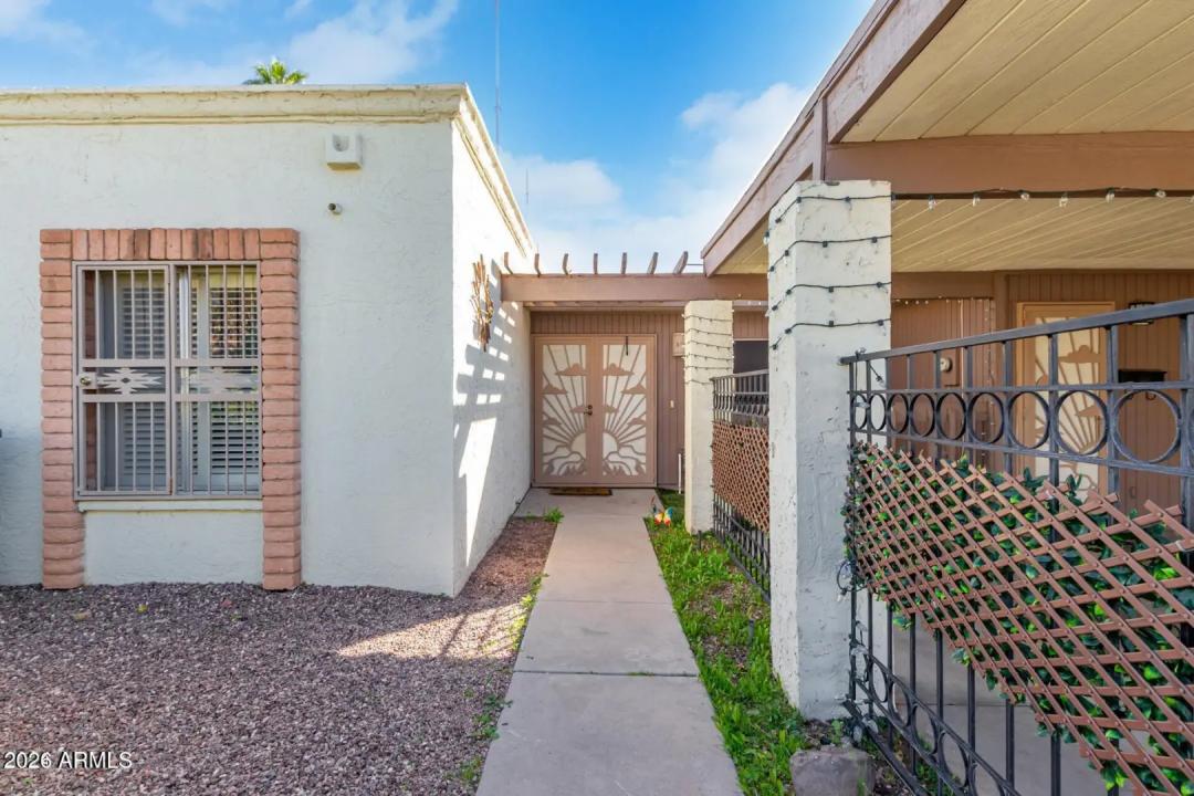 Real Estate Picture 6