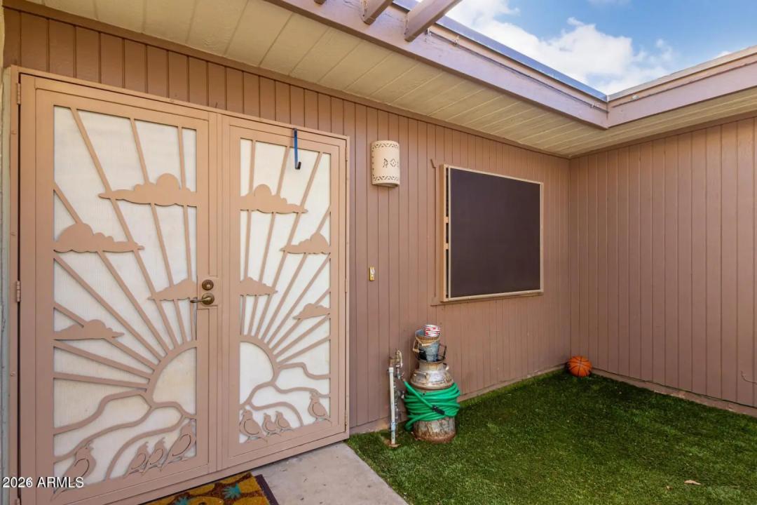 Real Estate Picture 7