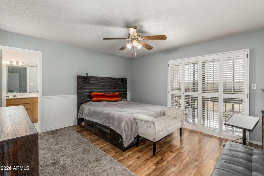 Real Estate Picture 21