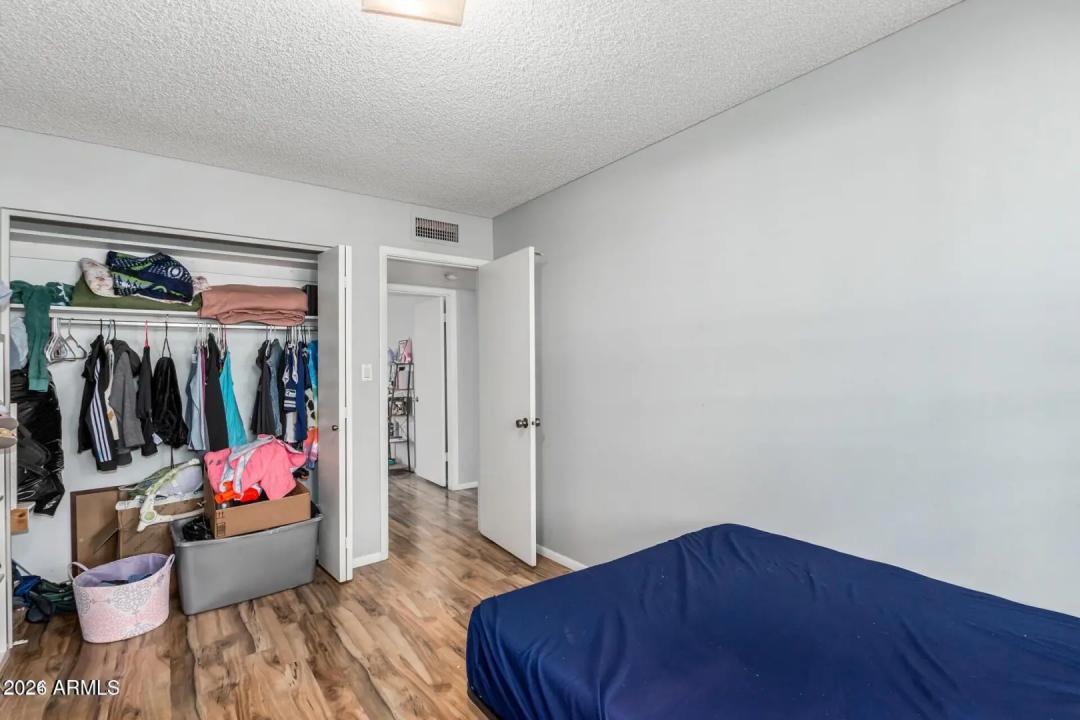 Real Estate Picture 27