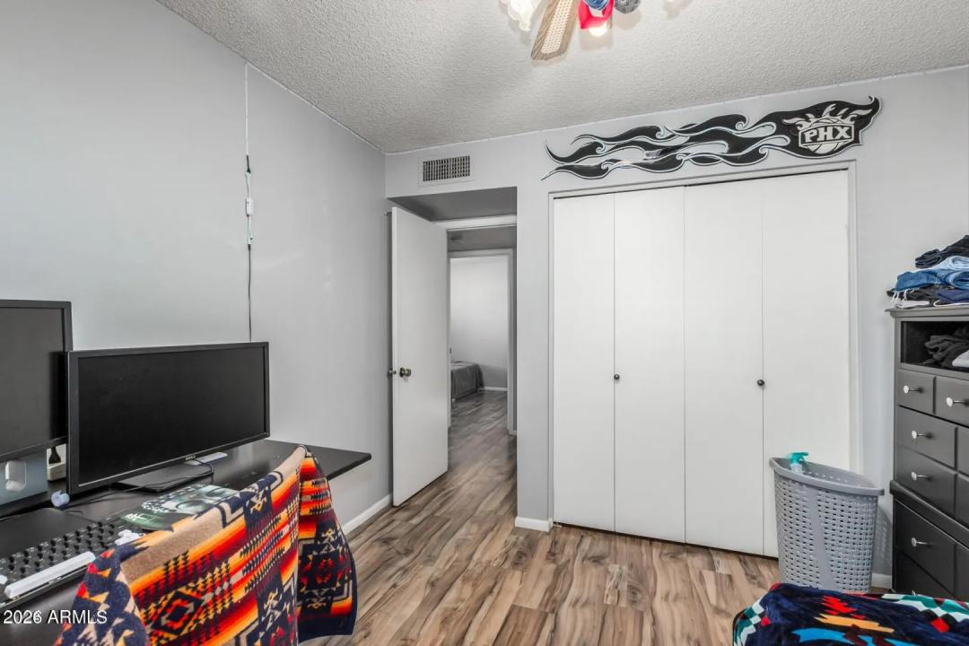 Real Estate Picture 29