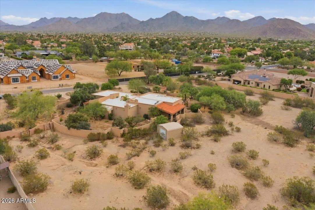 Real Estate Picture 10