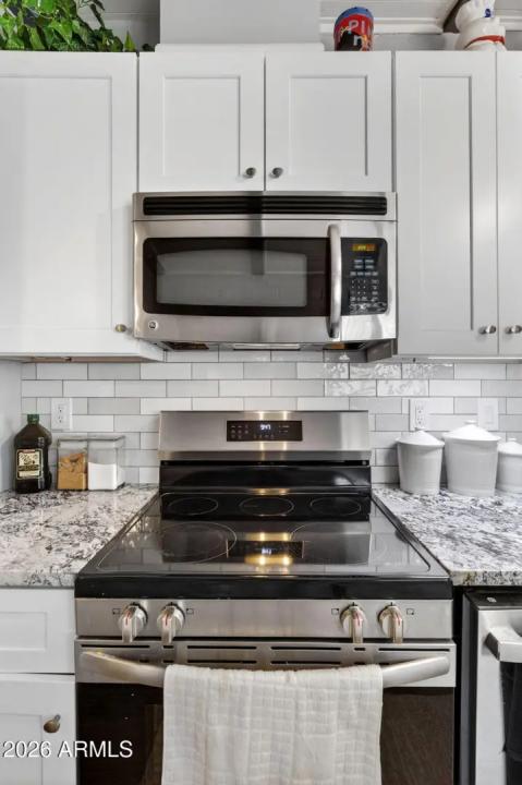 Real Estate Picture 9
