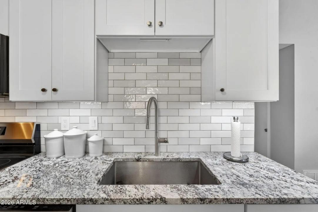 Real Estate Picture 10