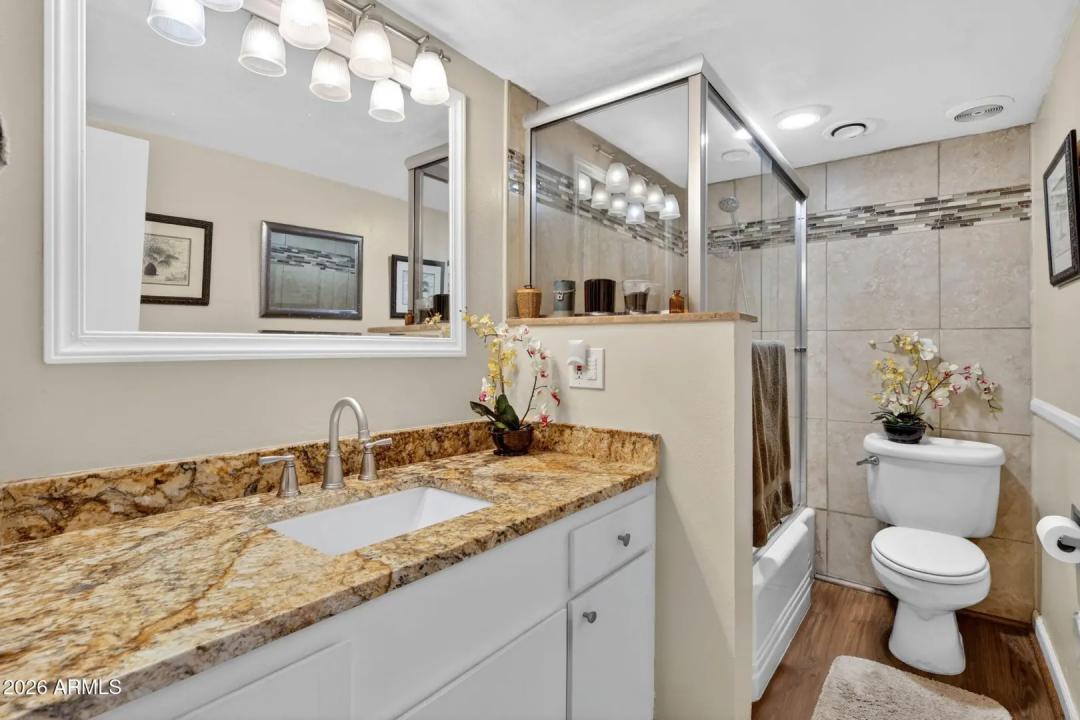 Real Estate Picture 18