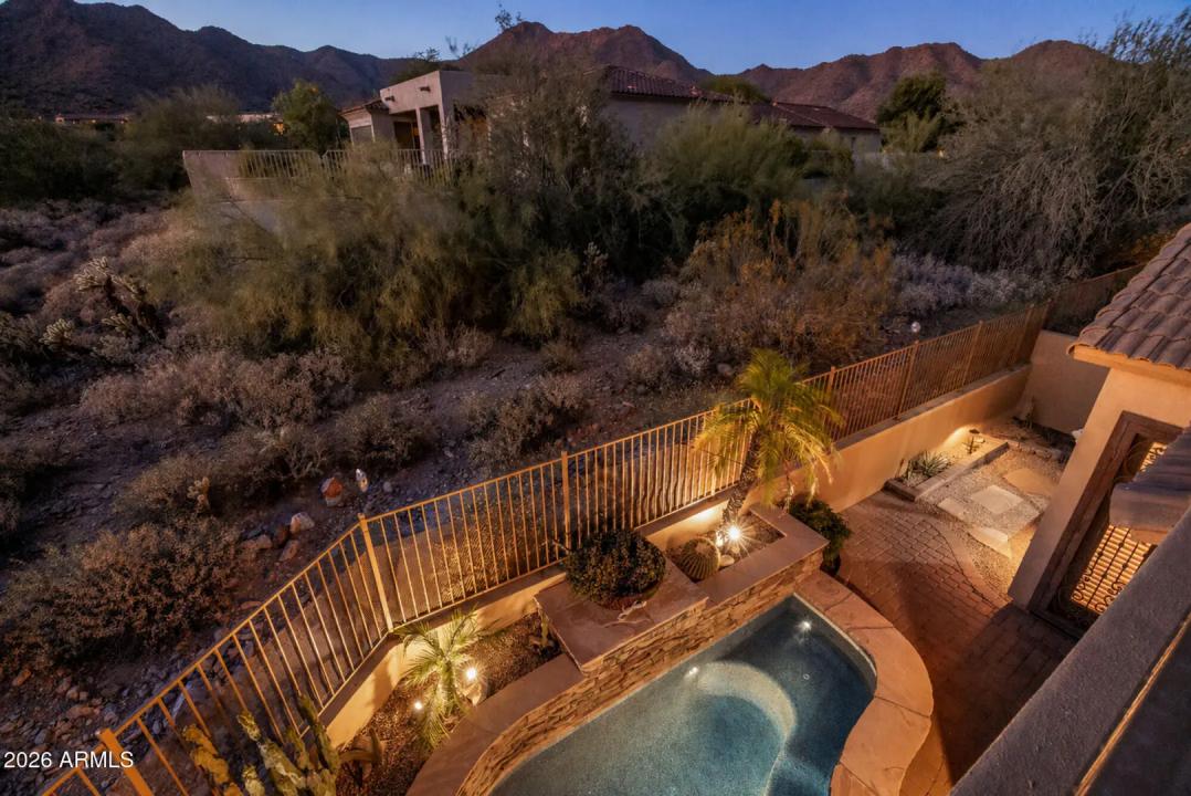 Real Estate Picture 50