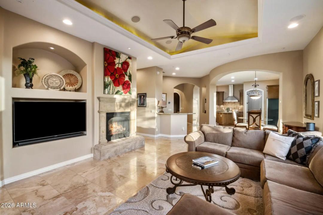 Real Estate Picture 18