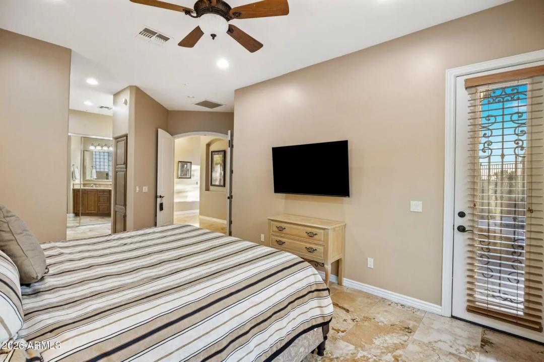 Real Estate Picture 21