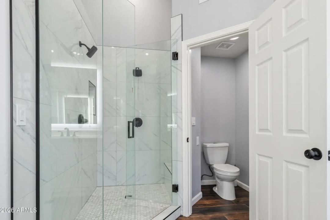 Real Estate Picture 13