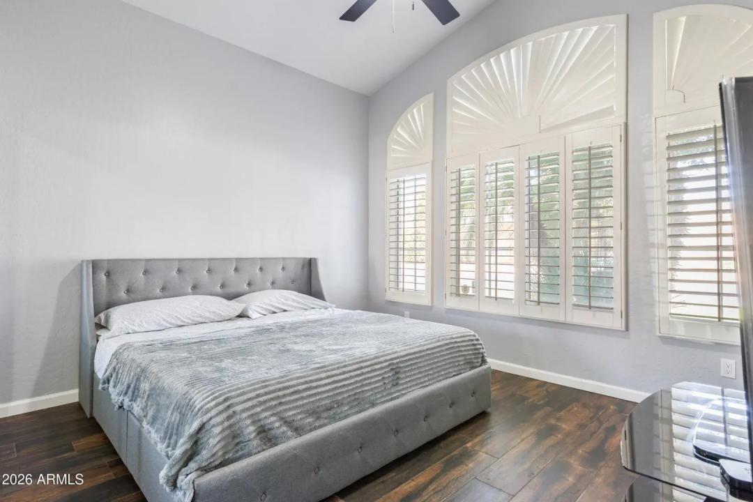 Real Estate Picture 26