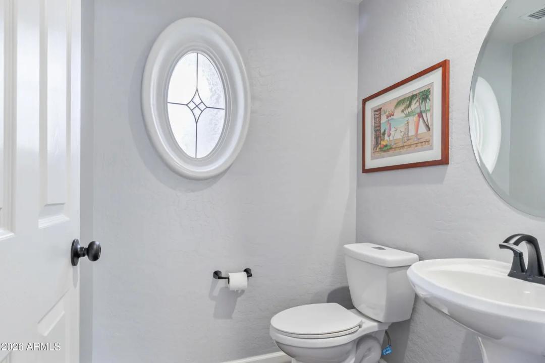 Real Estate Picture 25