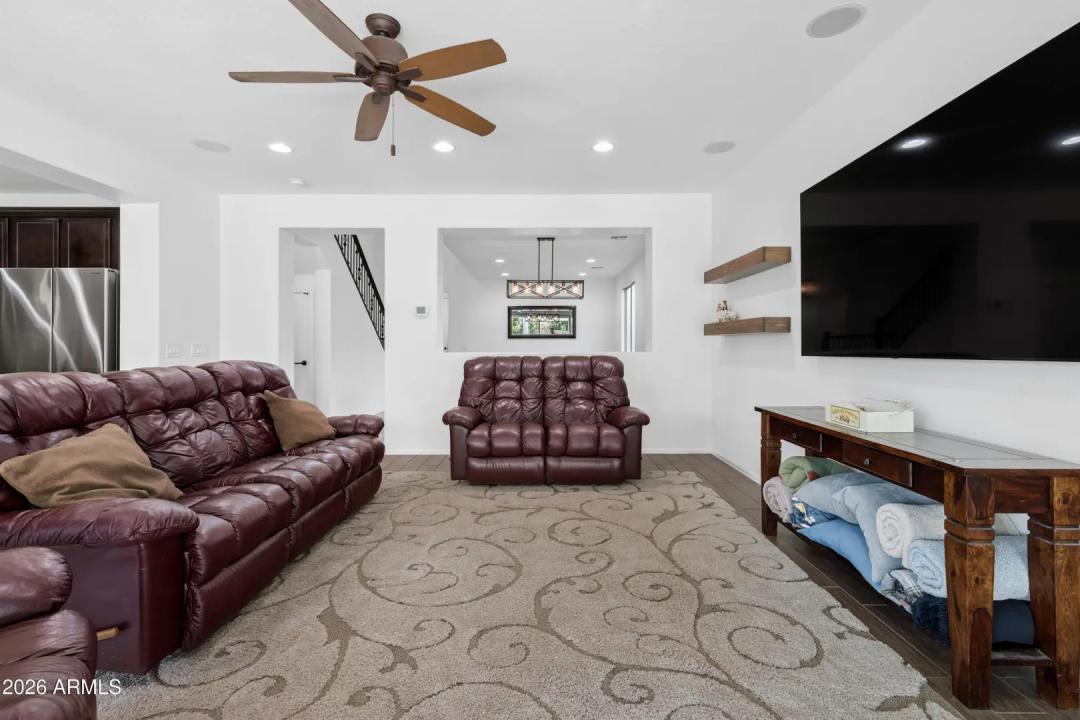 Real Estate Picture 21
