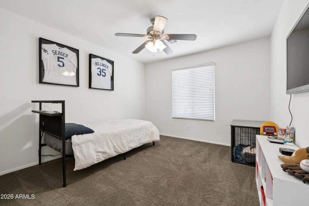 Real Estate Picture 37