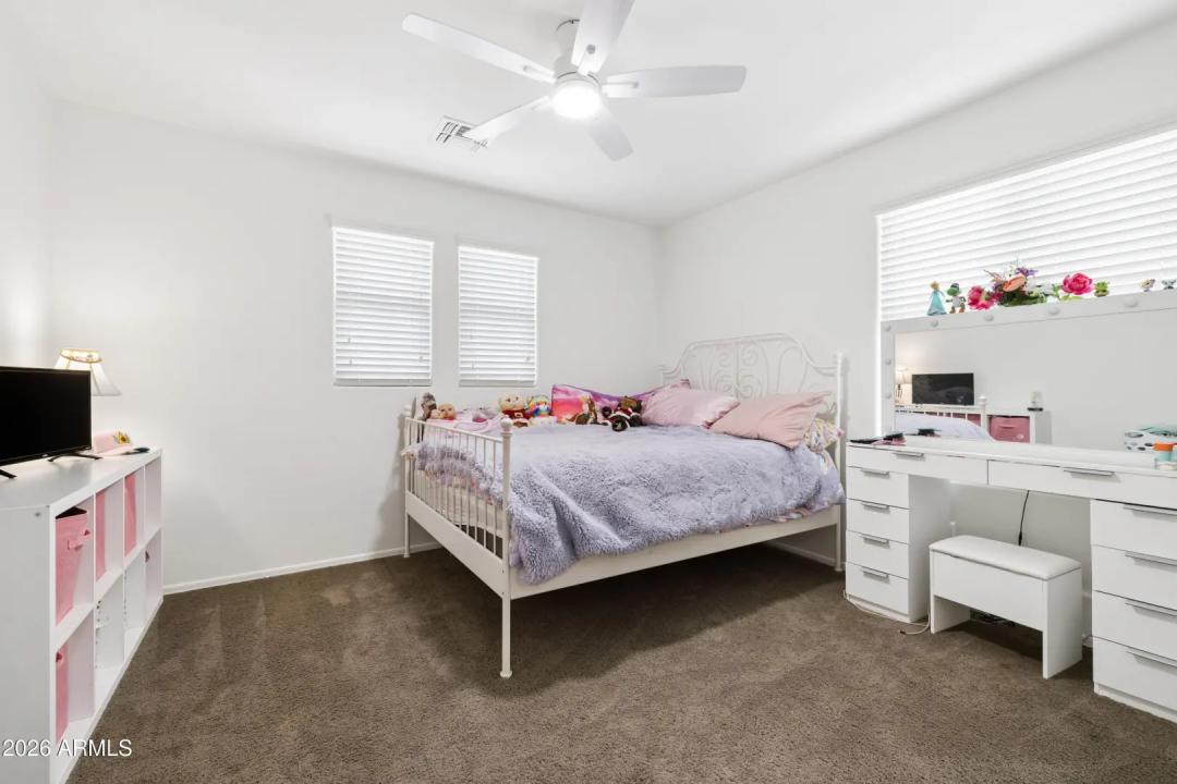 Real Estate Picture 40