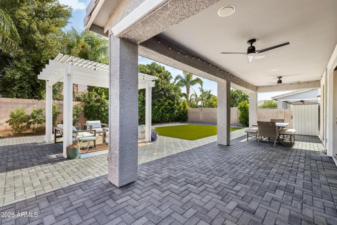 Real Estate Picture 43