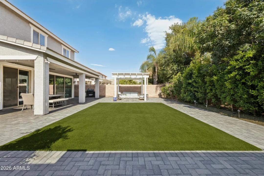 Real Estate Picture 45