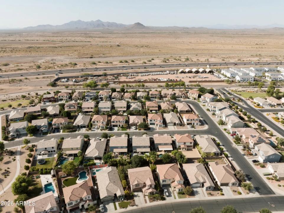 Real Estate Picture 53