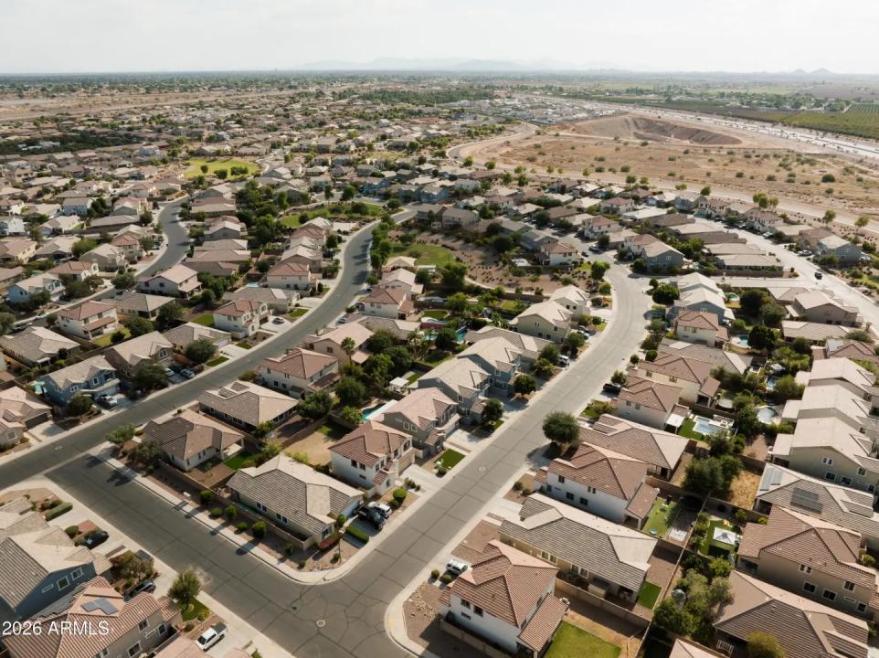 Real Estate Picture 54