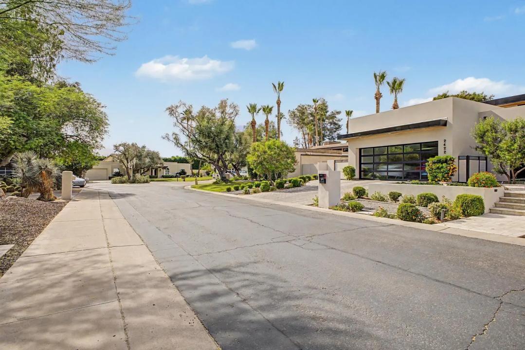 Real Estate Picture 54