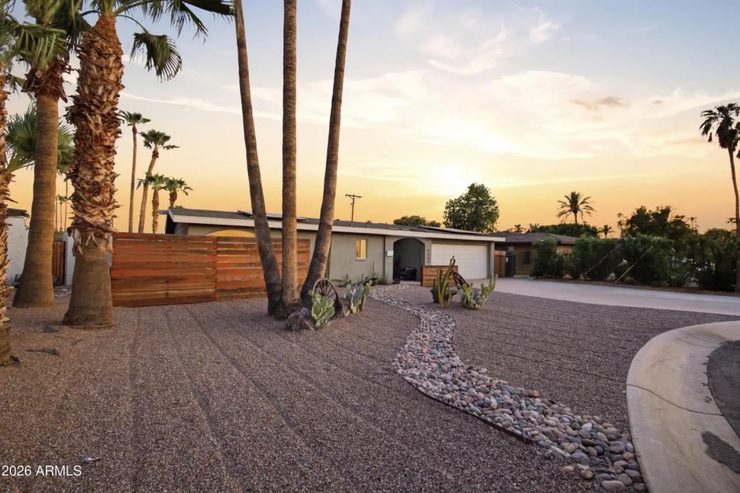 Real Estate Picture 50