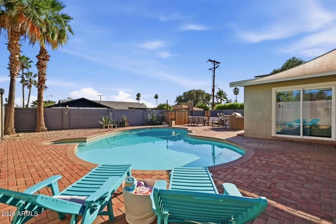 Real Estate Picture 34