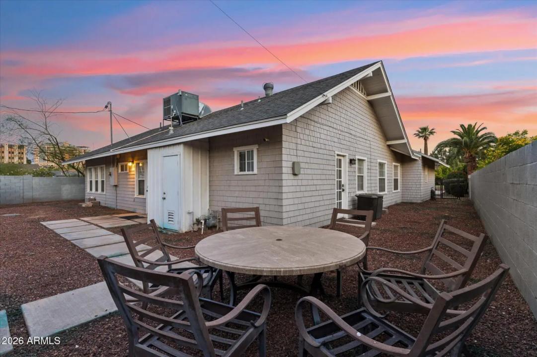 Real Estate Picture 20