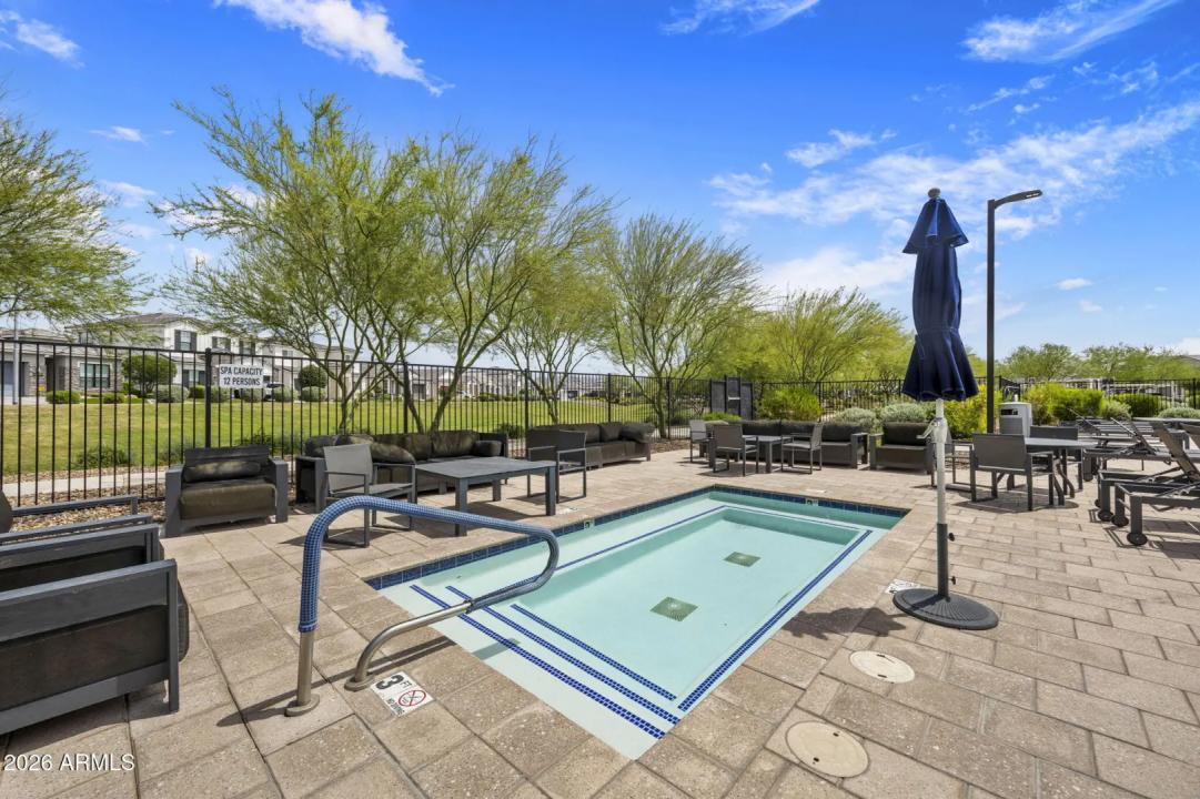 Real Estate Picture 33